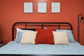 Smoky Mountain Condo | King Bed | Free Parking - Image 3