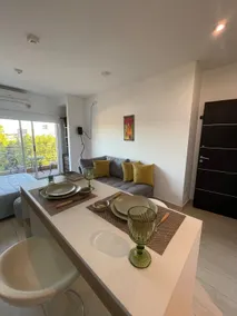 Bright studio apartment - Image 3