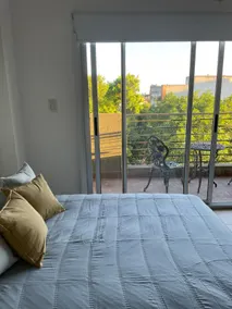Bright studio apartment - Image 5