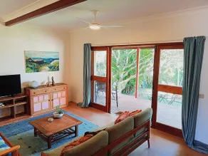 Mountain View Oasis - Pet Friendly, 2 min to Town - Image 2