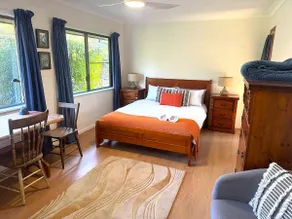 Mountain View Oasis - Pet Friendly, 2 min to Town - Image 5