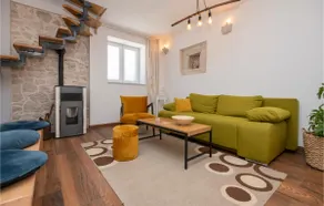 Schönes Haus mit 2 Schlafzimmern in Runovici - Image 3