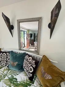 Cherry Pip, Exotic suite, 10 mins drive to beach - Image 2