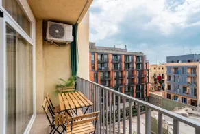 The Collection Barcelona - Bright 4BD with terrace near Arc de Triomf - Image 3