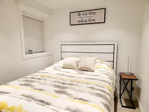 North Vancouver Gem | Easy Access to Downtown - Image 2