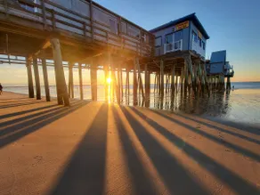 Beautiful one bedroom cabin only 50 ft from beach4 - Image 5