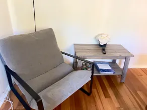 Beautiful one bedroom cabin only 50 ft from beach4 - Image 3
