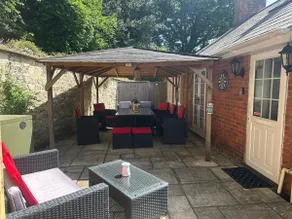 The Applestore (Spa/Sauna) cottage Salisbury - Image 4
