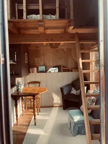 Cabin in the wilderness - Image 4