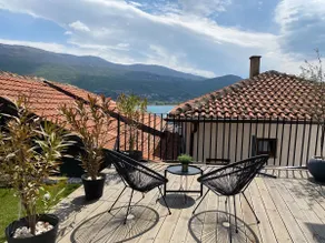 Patio & Lake View ⭐️ Old Town Stylish & Central - Image 2