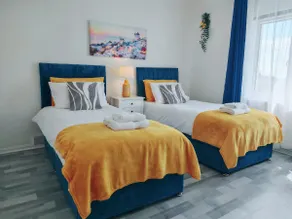 Peaceful mountain view retreat - Image 3