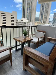 Lovely Condo 2 Bedrooms, 2 bathrooms, free 1 Parking at Waikiki Beach - Image 2