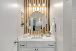 Mid-Century Condo- King Bed, Free Parking & Pool - Image 3
