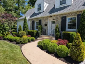 3-Bedroom Cape Cod Oasis, Private Yard, Fire Pit - Image 2