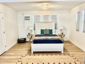 Key West style home near the beach - Image 4