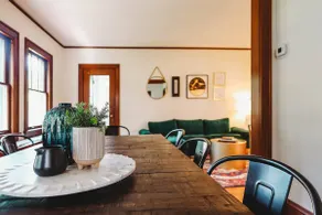 Ultimate Group Stay in St Paul – 8 beds - Image 3