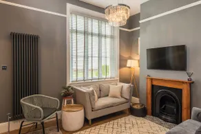 Coastal Cottage: Charming three bedroom cottage with private garden - Image 2