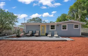 Private Cozy Sarasota Home home - Image 2