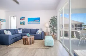 Martin`s Beach House Coco Plum Dream on Avenue G 4 bedroom 3 bath with pool and jacuzzi and 30 ft of dockage - Image 5