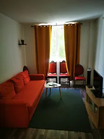 Spacious apartment. Near the station and the center. - Image 4