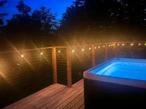 Lovely Cottage w/ Jacuzzi+Woodstove! - Image 2
