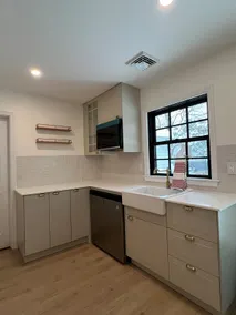 Private Guest Suite with a Separate Entrance. - Image 5