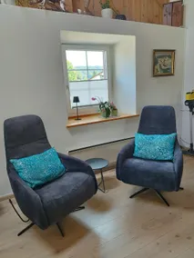 Fully renovated charming maisonette - Image 3
