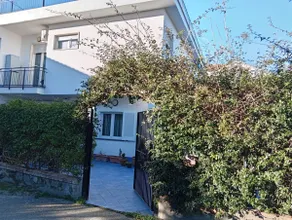 Home Close to the sea With Terrace and Free Parking - Image 2