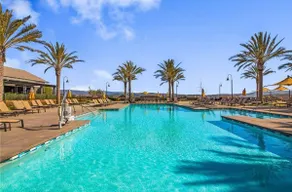 Modern 3B home in Amazing resort-style community - Image 2