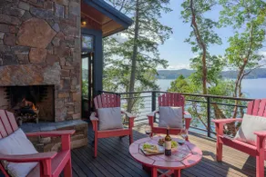 Waterfront Luxury, Chef's Kitchen & Sunset Views - Image 3