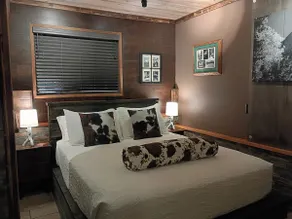Studio Idyllwild/Modern Rustic Hideout. - Image 3