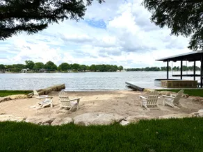 Luxury Lakefront Estate: Pool, Beach & Guest House - Image 2
