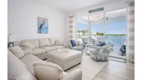Coco Cay House on Coco Plum with pool and dock - Image 2