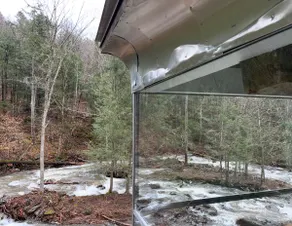 Unique BellEayre River retreat - Image 2