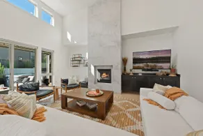 Modern, spacious 5 bdrm near Bachelor! HOT TUB - Image 2