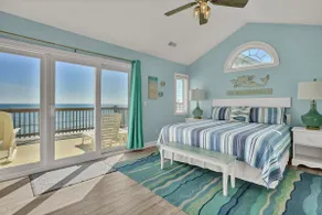 The Ocean Breeze: Dog-Friendly Oceanfront Escape - Image 3