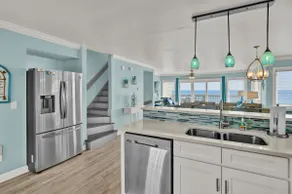 The Ocean Breeze: Dog-Friendly Oceanfront Escape - Image 4