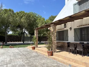 Luxury villa with pool 5 minutes from the beach - Image 4