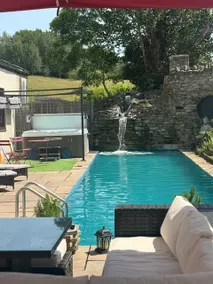 La Villa Olli -Natural pool & Jacuzzi - Image 2