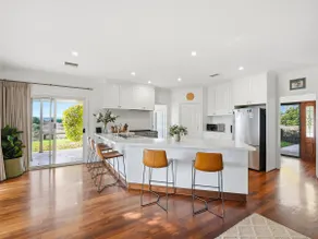 Wren Hill - Dreamy Home with Spectacular Views - Image 3