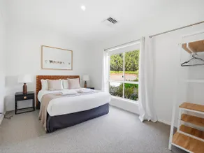 Wren Hill - Dreamy Home with Spectacular Views - Image 4