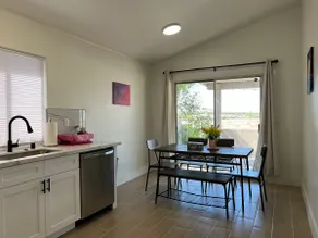 Fully Remodeled Home with 3 King Beds (licensed) - Image 4