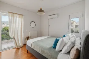 Marine Luxury Apartment Kalamata - Image 4