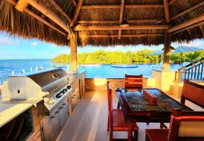 Isabella on Paradise Place 2 bed 2 bath with Exotic Magnificent pool and Open water views 200 ft of dockage - Image 5