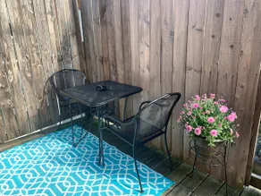 Boho Star Pad on Madison-beautiful & cozy 1 bd rm - Image 3