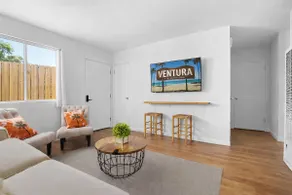 Walk to Beach |Arcades|2 King Beds|Kitchen|Parking - Image 5