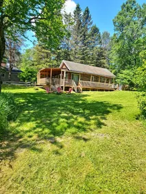 Lakefront Get Away With Spa - Image 3