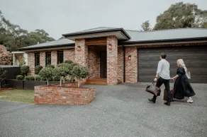 Badger House - Stunning Entertainer Fire - Image 2