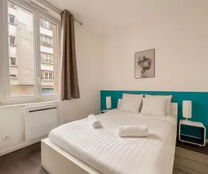 Cozy 1-bedroom apartment • Central • 4 people • Self check-in - Image 3
