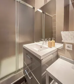 Cozy 1-bedroom apartment • Central • 4 people • Self check-in - Image 5